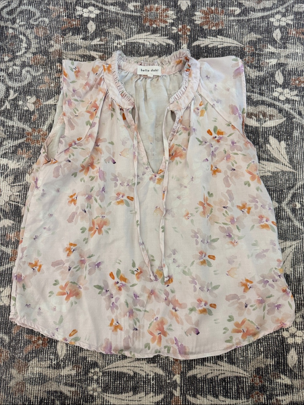EUC Bella Dahl pale pink Floral Tie-Neck Sleeveless top size XS